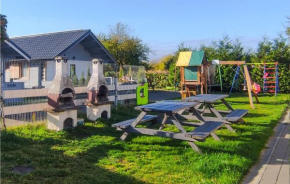 Lovely Home In Ustronie Morskie With Kitchen in Ustronie Morskie